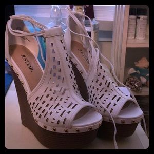 Wedge shoes